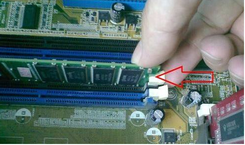 Win10專業版系統電腦黑屏怎么辦?