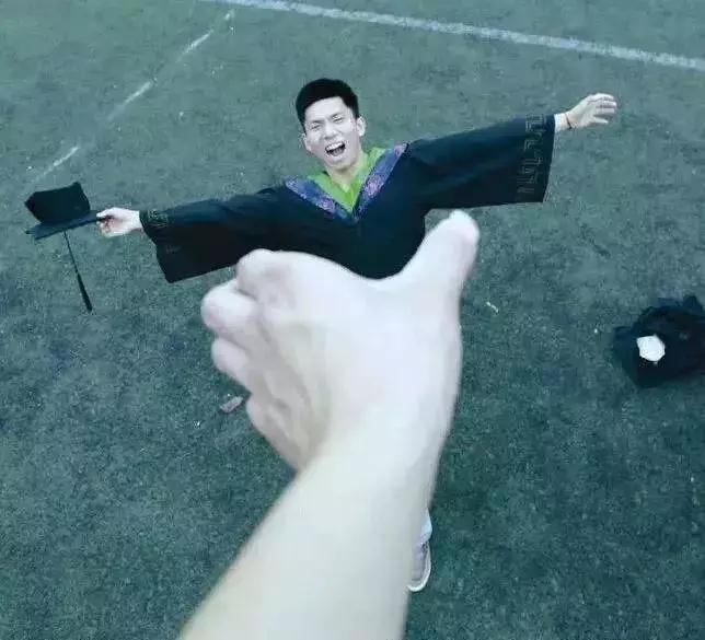 抖音拍照技巧大全_抖音上最火的拍照姿勢(shì)匯總