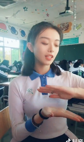 抖音佛系少女手勢舞蹈怎么拍？佛系少女手勢舞教學(xué)一覽